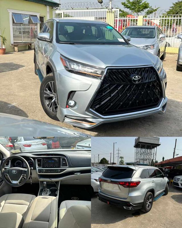 Main image of 2019 Toyota Highlander LE